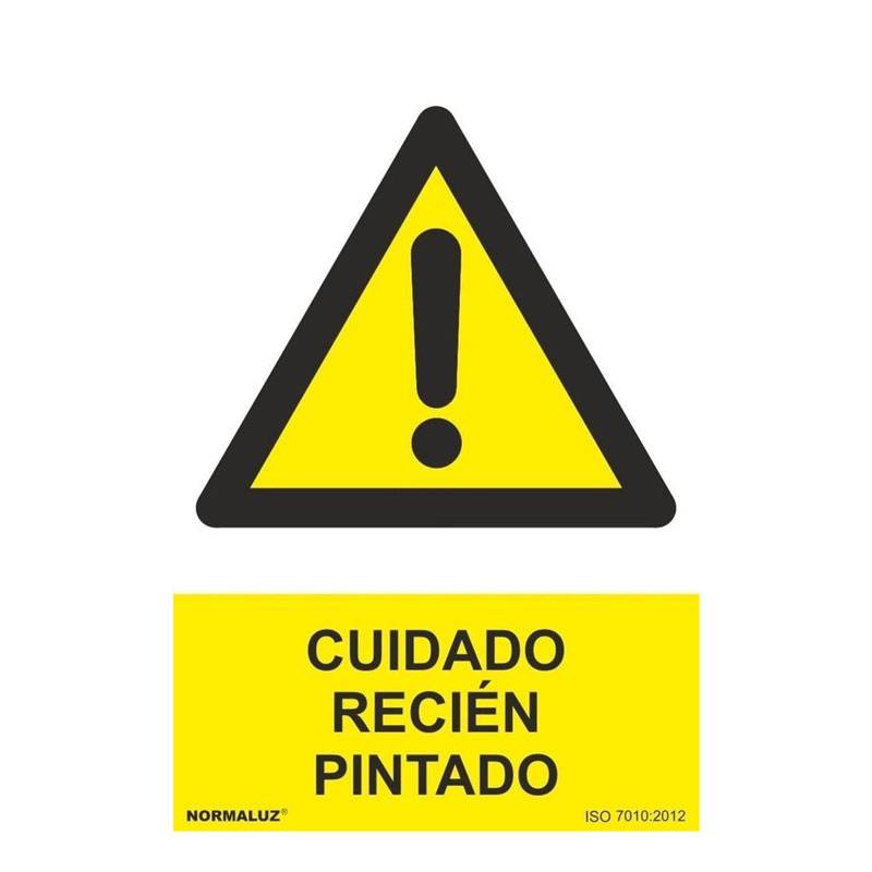 RD30051 NORMALUZ - PVC PELIGRO RECIEN PINTADO PVC 0,7mm 210X300mm